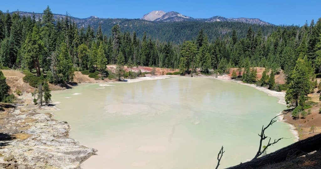 Things to do in Lassen Volcanic National Park - Boiling Springs lake